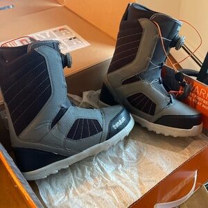 COPY - Snow board boots -Thirty Two brand - like new condition size 9
